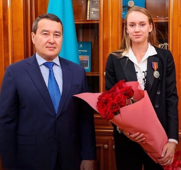 特别是加强 特别是加强