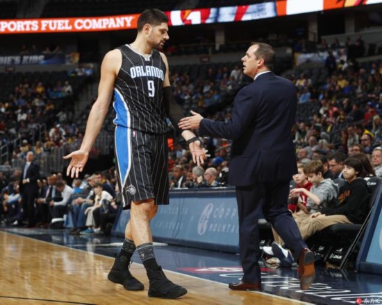 更是战术执 更是战术执