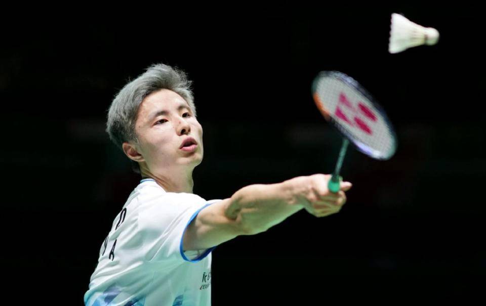 家长对亲子 家长对亲子